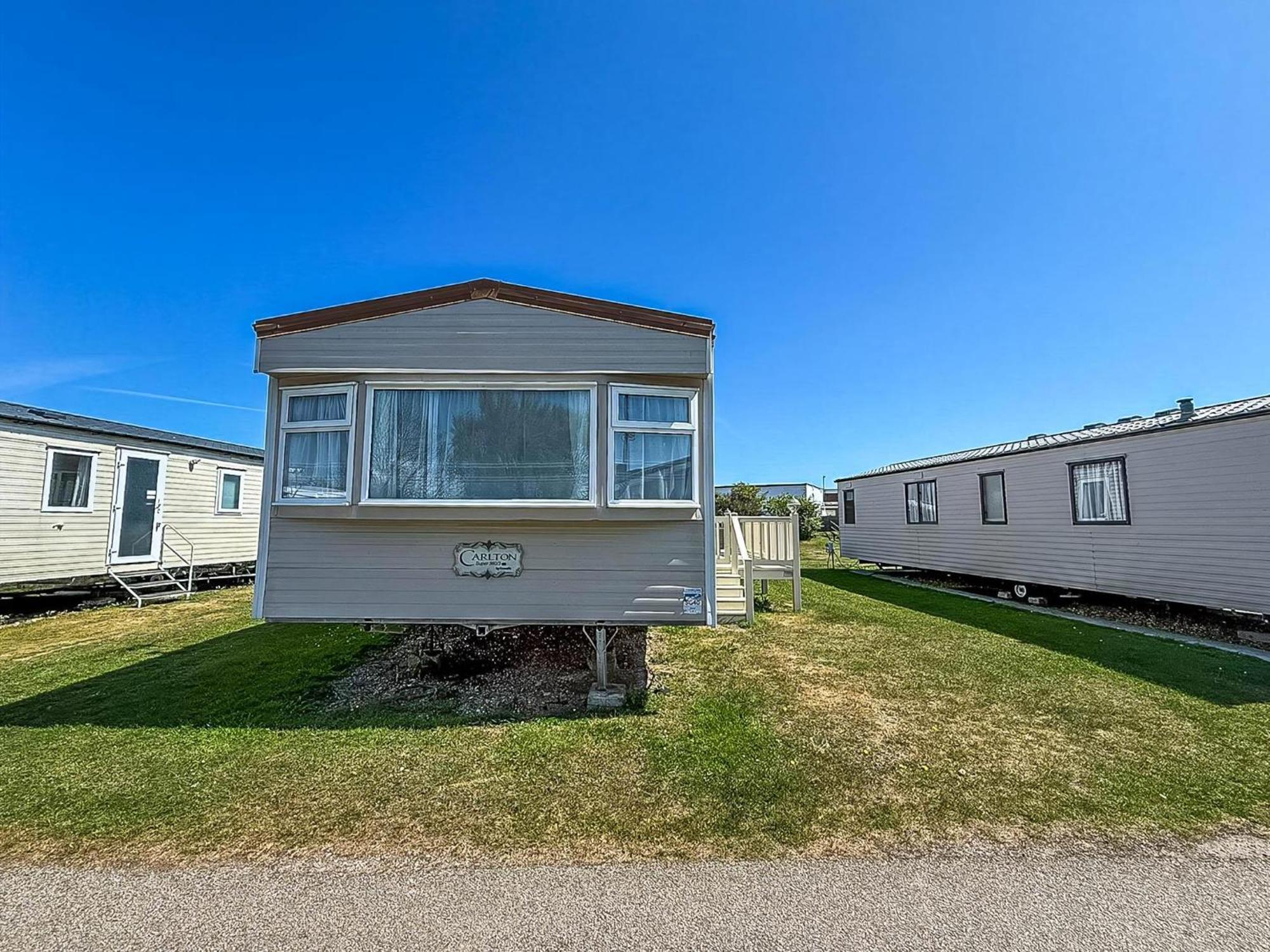 Superb Caravan By The Seaside In Kessingland, Suffolk Ref 90040Sg Benacre 외부 사진
